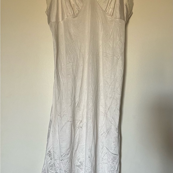 Lace Trim Satin Tank Top - Picture 7 of 11